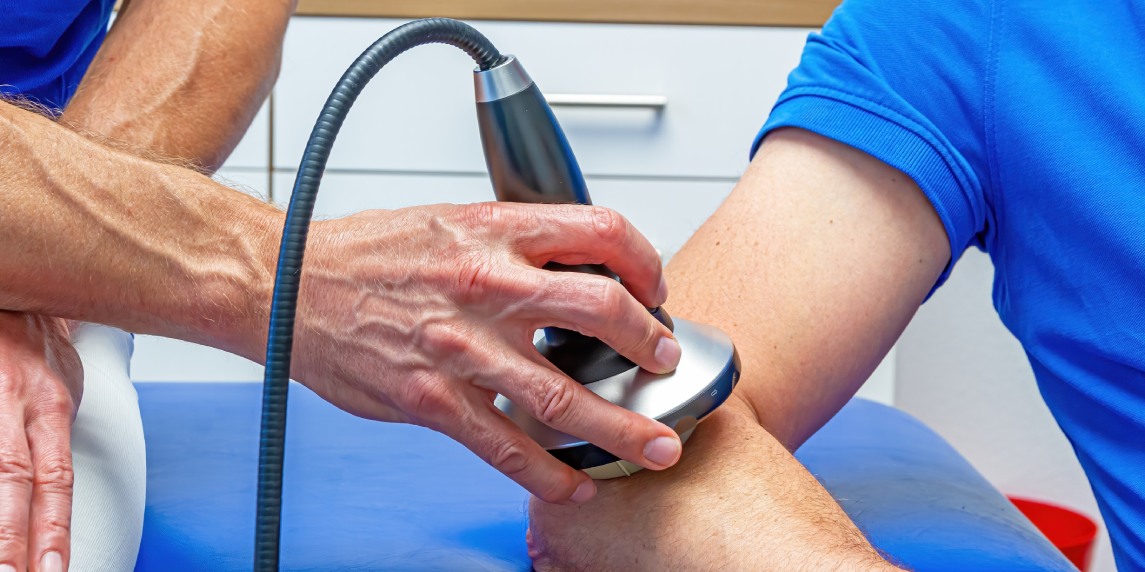 Shock wave therapy on a elbow